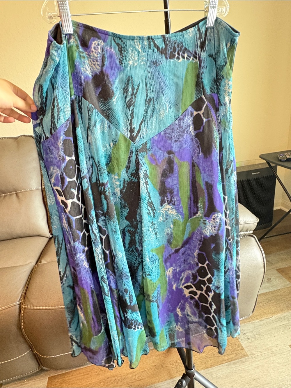 Maggie Sweet XL Women’s Midi Skirt - Picture 2 of 6